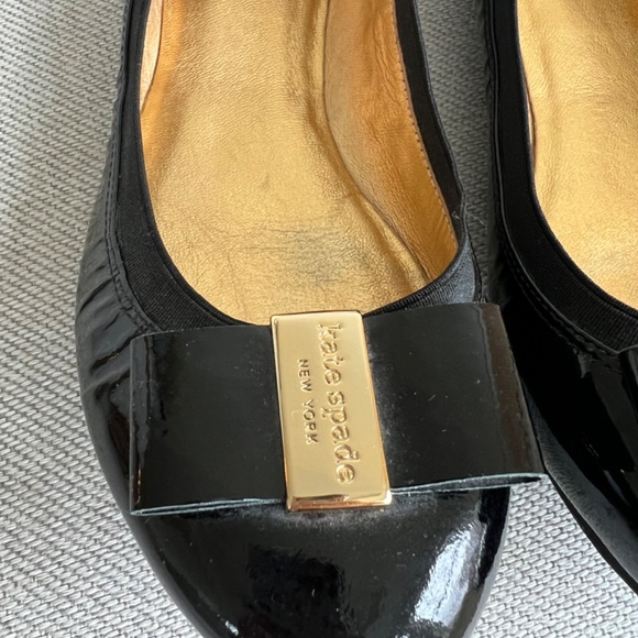 Kate Spade Bow Flat (like new) Size 8.5 - Picture 5 of 6